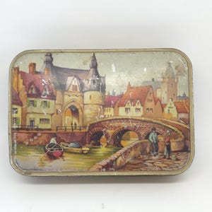 Harry Vincent Blue Bird Toffee tin vintage 1940s