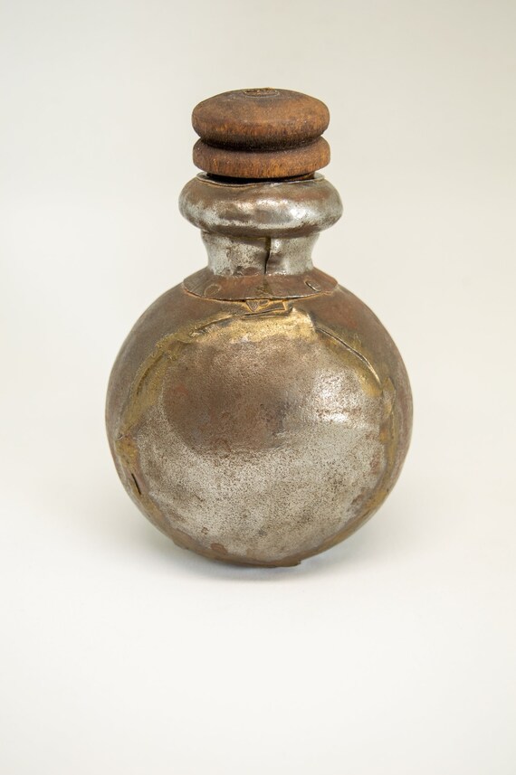 Nepal Antique Iron Metal Water Pot Jug Indian Water Bottle Vase Cork Flask