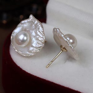 Freshwater Pearl Stud Earrings: S925 Silver Petal Earrings