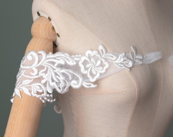 Lace Appliqué Bridal Sleeves: Detachable Tulle Wedding Straps