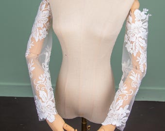 Chantilly Lace Wedding Sleeves: Ivory Fingerless Gloves, Personalized Bridal