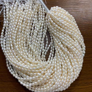 4mm-4.5mm Natural Freshwater Pearls  Rice pearl Freshwater pearl loose pearls Rice pearl necklace bead White Full Strand