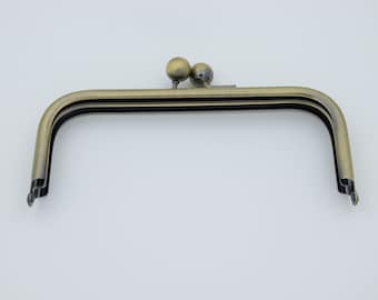 10 pcs  7 inch * 3 inch brass- brushed ball kiss lock  purse frame
