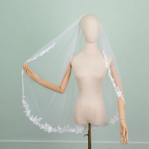 Tulle and cotton lace embroidery Delicate Lace Wedding Veil Cathedral,Embroidery Lace Veil, Handmade Customized Veil in All Colors Size