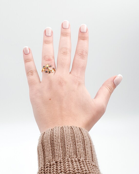 Obelius | Anello vintage con corona di alloro color argento | Disponibile! | Lucleon