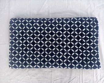 Blauwe handblok Kantha-quilt Indiase handgemaakte katoenen Kantha-spreien Marineblauwe katoenen gewatteerde bedovertrek Katoenen dekbed gooit/dekens