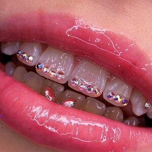 DIY Teeth Gems Kit Flat Back Rhinestones DIY Temporary Tooth Gems for Women  Girls 