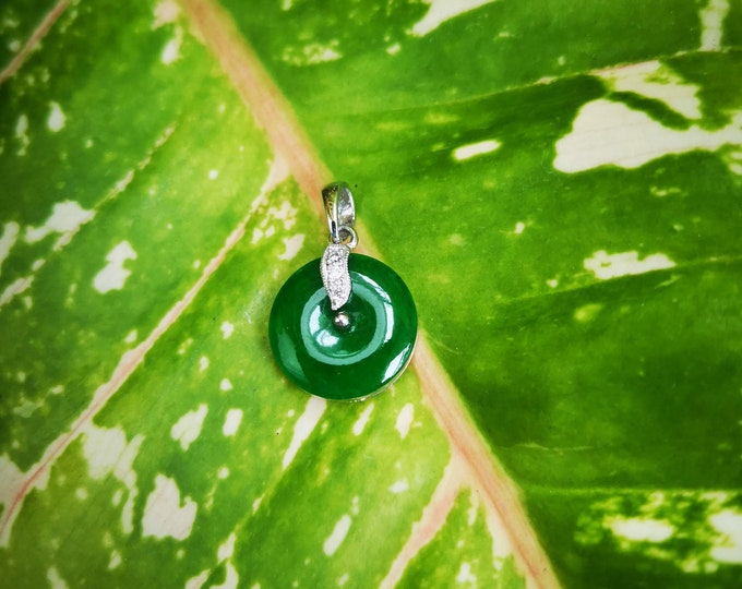 Dark Green Donut shape Jade set with Diamonds Pendant/ Charm