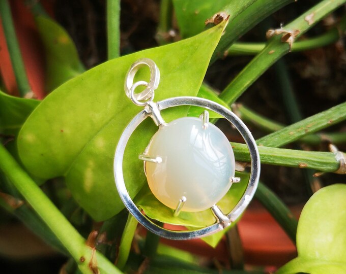 Handmade Agate stone Rotating Orbit Silver Pendant