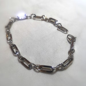 Paperclip Inspired White Gold Bracelet
