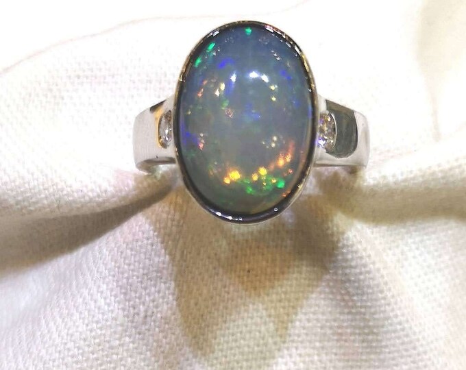 Opal White Gold Diamond Ring