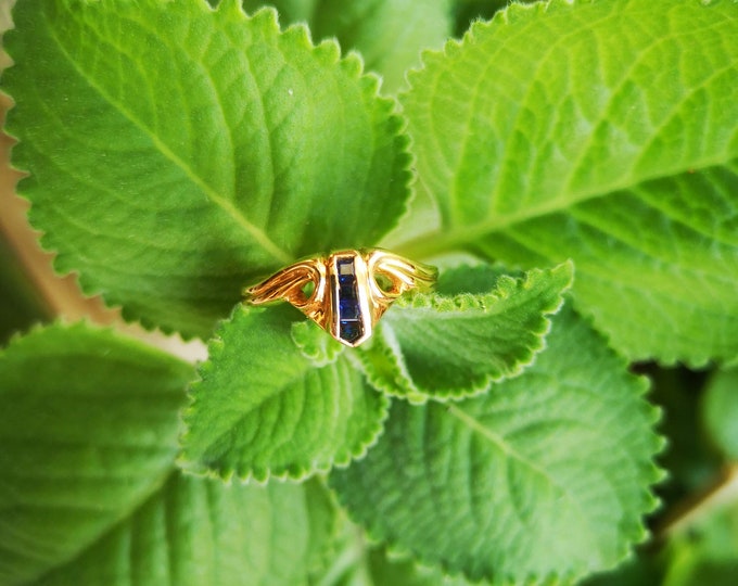 Celtic Inspired Blue Sapphire Gold Ring