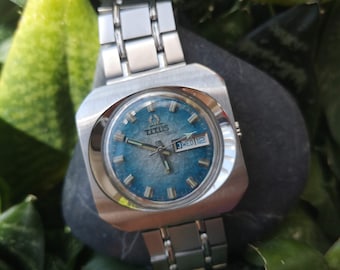 Vintage Titus-matic Ocean Blue face Watch