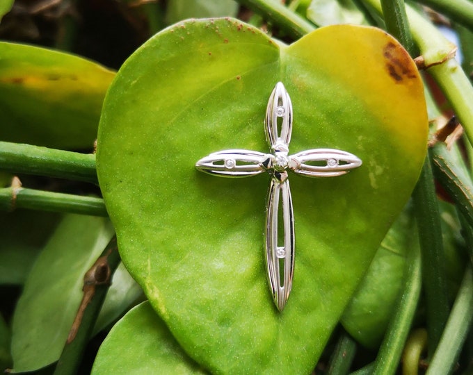 Eye Inspired Celtic Diamond Cross Pendant