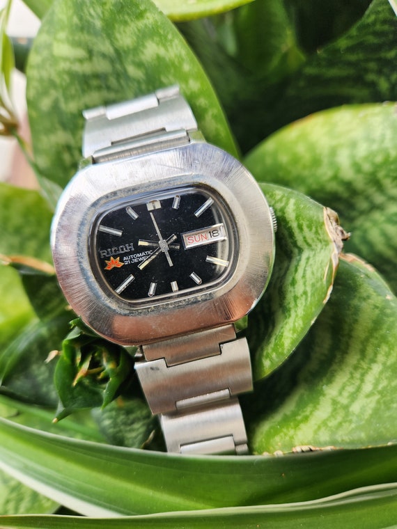 Vintage Ricoh Sakura Black Face Watch - Etsy
