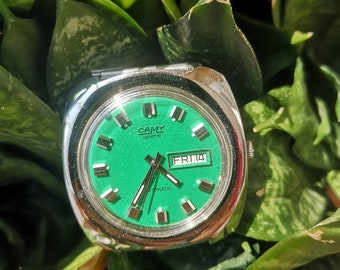 Camy Green Face Watch