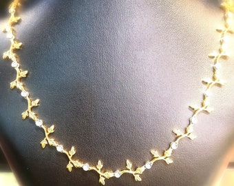 Vines Inspire Yellow God Diamond Necklace