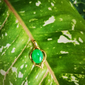 Light Green Jade Flower Shape Gold Pendant/Charm