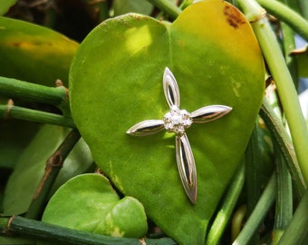 Flower Celtic Diamond Cross Pendant