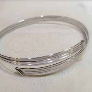 Daily Slip on White Gold Bangle