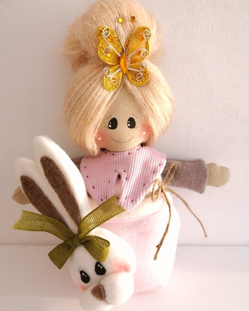 Bambola di stoffa, personalizzabile con nome a punto croce, bomboniera, coniglietto Bon Bon Camomilla