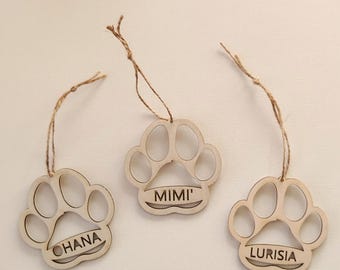Personalized paw with name