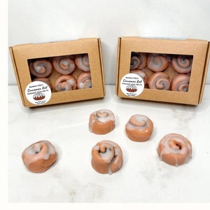 Cinnamon Roll Wax Melts, Novelty, Wax Melts, Teacher gift, Birthday Gift, Perfect Gift, Food Shaped Melts Gift for Anyone!