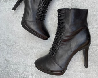 Schwarze Leder High Heels Ankle Boots UK Größe 6