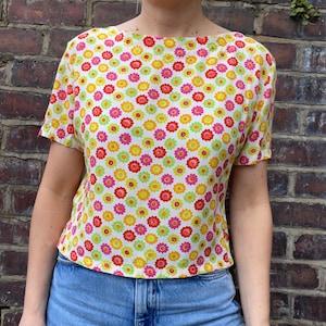 90s Short Capped Sleeved Button Back Top Size Uk 10-12