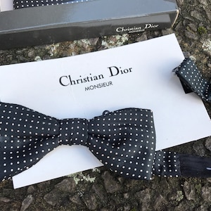Christian dior top bow tie