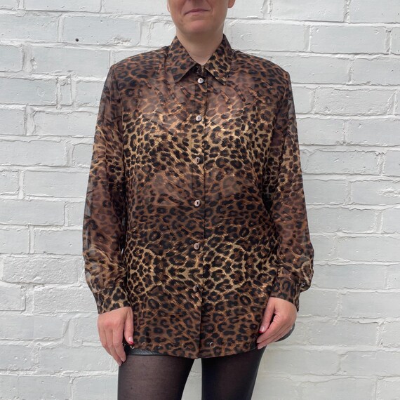 1990s Oversized Leopard Print Button Down Semi Sh… - image 8