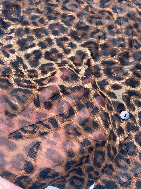1990s Oversized Leopard Print Button Down Semi Sh… - image 9