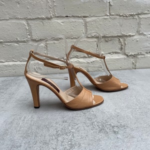 Tan t hotsell strap heels