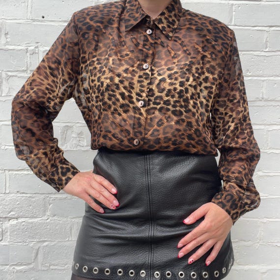 1990s Oversized Leopard Print Button Down Semi Sh… - image 2