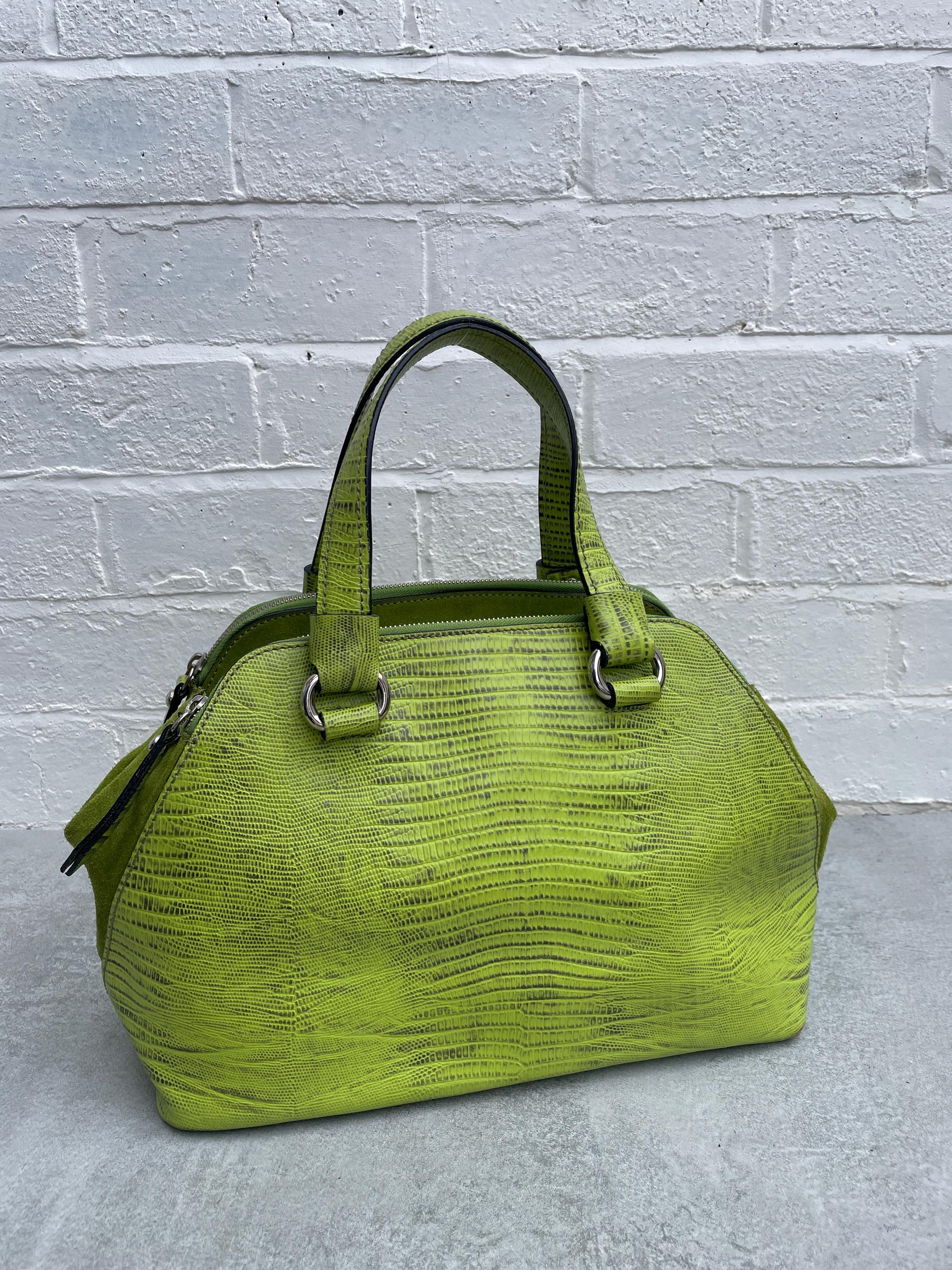 Francesco Biasia による Y2K 00s ヴィンテージ ライムグリーン レザー