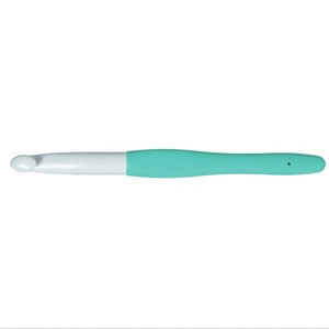 Clover Amour Crochet Hooks - Full Range of Sizes Available! image 2