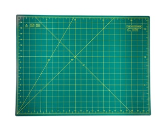 The Quilted Bear Cutting Mats - Sewing and Quilting Self Healing Cutting Mat 18" x 24" (A2) with 60 & 45 Degree Angle Markings