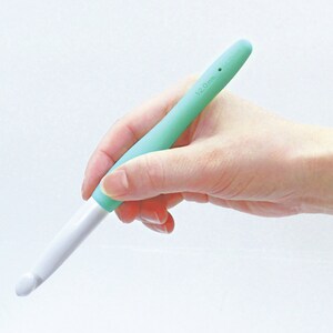 Clover Amour Crochet Hooks - Full Range of Sizes Available! image 4
