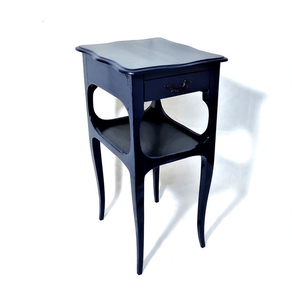 Table d'appoint aux formes élégantes avec pieds cabrioles en bleu brillant et noir
