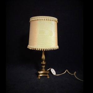 Decorative Table Lamp with Gilt Metal Tripod Base and Beige Silk Lampshade