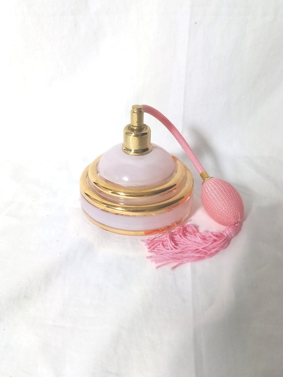 Art Deco Vaporiser Perfume Bottle in Pale Pink Fr… - image 3