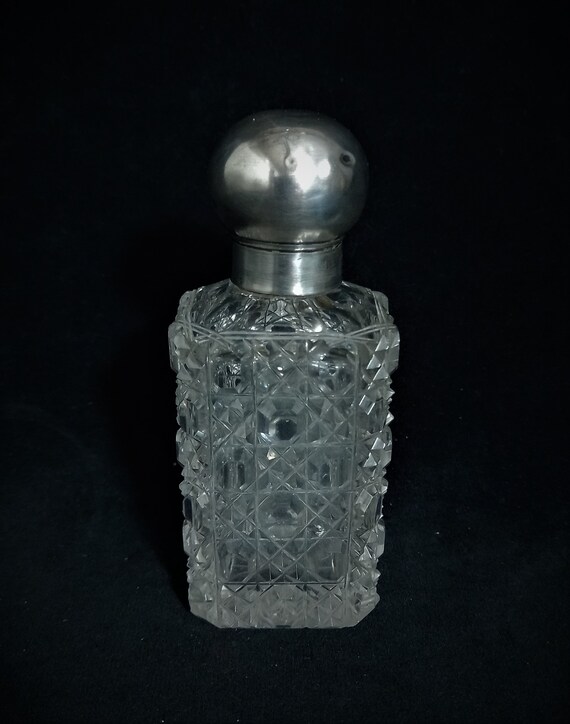 Antique Cut Crystal perfume Bottle with Sterling Silv… Gem