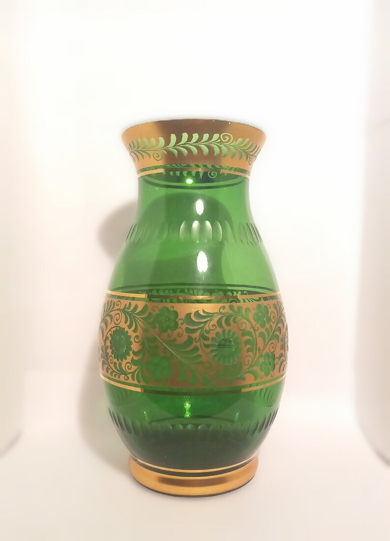 Emerald Green Glass Vase with Gilt Floral Décor and Cut Details image 2