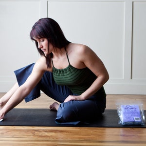 Cleaning Wipes for Yoga Mats and Equipment Essential Oil Based image 5