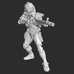Peut inclure: Figurine blanche d'un soldat en armure futuriste, tenant un fusil avec une lunette. La figurine est en position de combat, une jambe en avant. L'armure a des panneaux détaillés et un casque avec une visière.