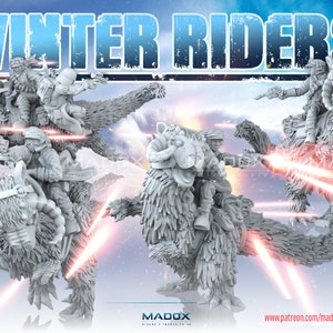 Puede incluir: Un conjunto de cuatro figuras en miniatura impresas en 3D que montan criaturas peludas y aladas. Las figuras sostienen blásters y están en una pose de acción dinámica. Las figuras están pintadas de gris. El fondo es un degradado azul y blanco. El texto "WINTER RIDERS" se muestra en la parte superior de la imagen.
