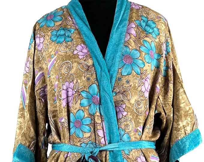 M/L. Luxury Silk Robe; Reversible with deep pockets. A perfect Dressing Gown, Bath Robe, Duster Jacket.  SKU:724-8802-R