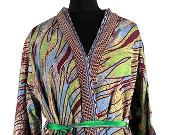 M/L. Luxury Silk Robe; Reversible with deep pockets. A perfect Dressing Gown, Bath Robe, Duster Jacket.  SKU:724-8809-R