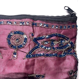 Linda bolsa Sari. Um presente perfeito