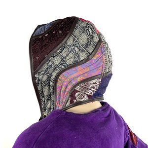 Capucha Avalon. Bonito brocado de satén de seda. Ideal para festivales LARP, Pixies, Cosplay y Renaissance.